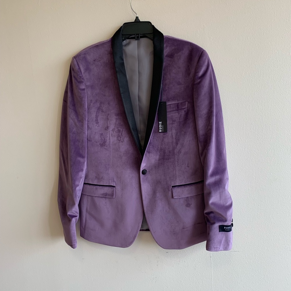 Men’s lavender velvet suit jacket